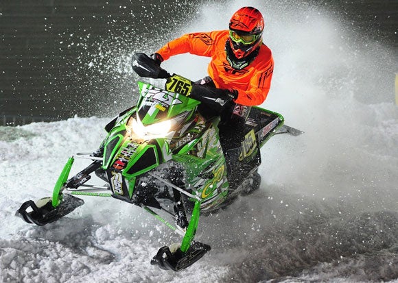 Team Arctic Earns Eight Class Victories at Duluth Snocross