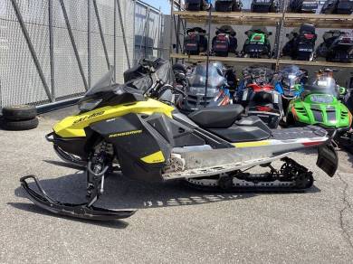 2021 Ski Doo Renegade Sport Rotax 600 Efi