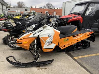 2017 Ski Doo Renegade Adrenaline Rotax 1200 4 Tec White Orange