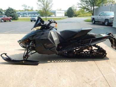New 2016 Arctic Cat Zr 8000 Limited 137 Black