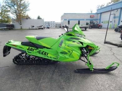 New 2016 Arctic Cat Zr 8000 Limited 137 Team Arctic Green