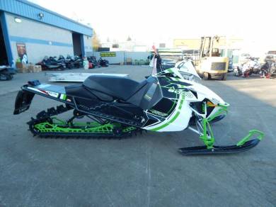 Used 2015 Arctic Cat M 8000 Limited Es 153