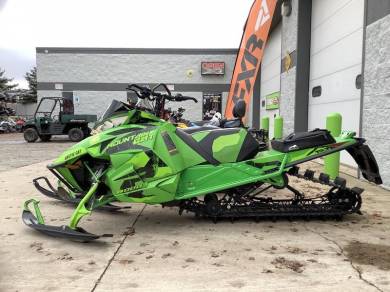 2017 Arctic Cat M 8000 Mountain Cat 153