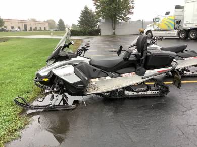 2021 Ski Doo Grand Touring Sport Rotax 900 Ace