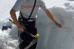 Mike Duffy of Avalanche1.com demonstrates a method to to determine weak layer in the snow pack.