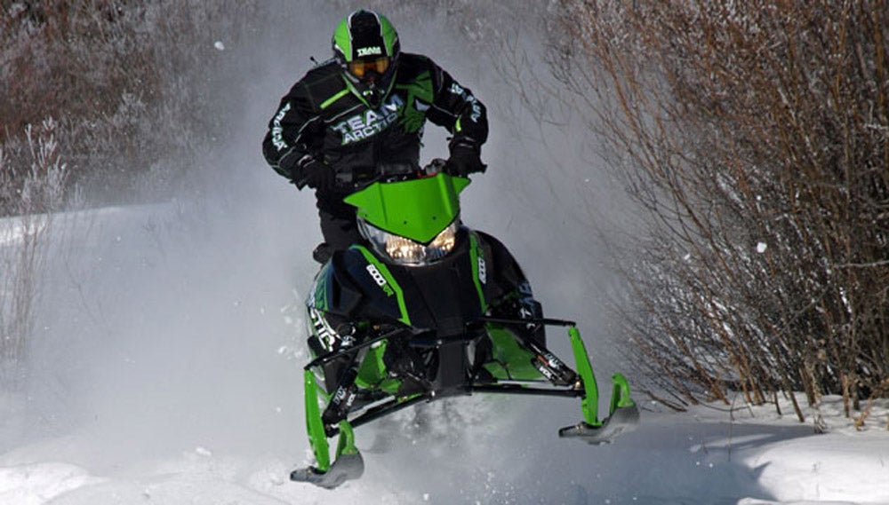 www.snowmobile.com