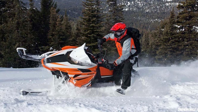 2016 Arctic Cat M8000 Sno Pro and SE - Snowmobile.com