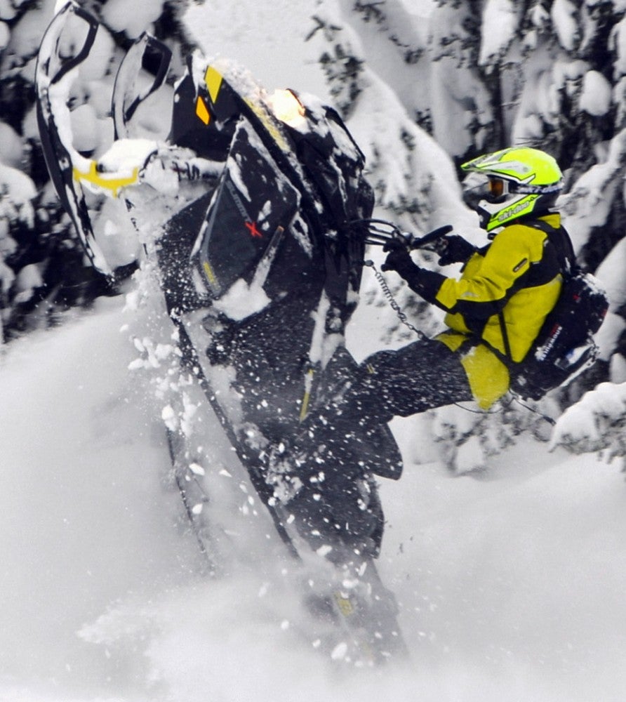 2017 Ski-Doo Summit X Tailstand