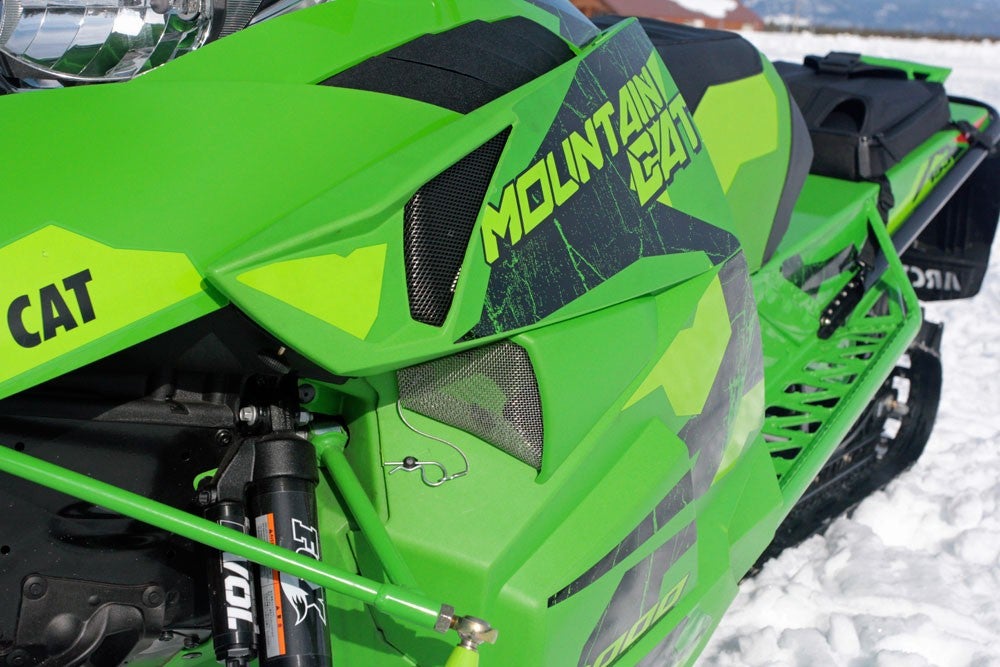 2017 Arctic Cat M 8000 Mountain Cat 