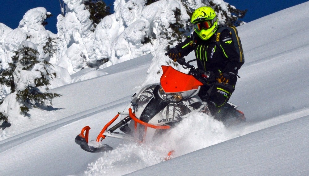 Arctic Cat M8000 Sidehilling