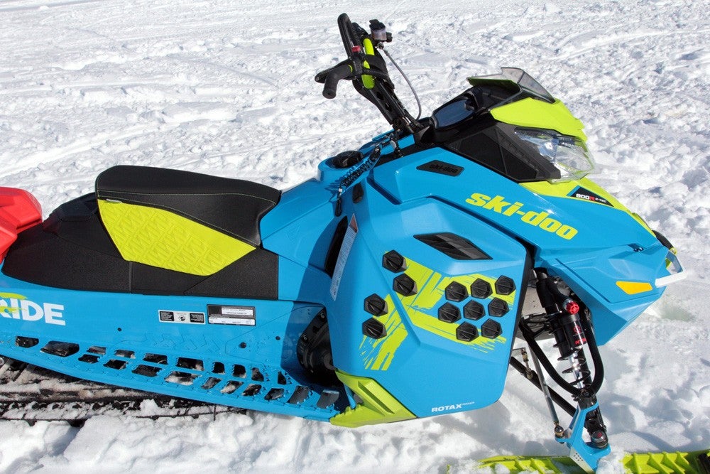 2017 Ski-Doo Freeride Mountain Amenities