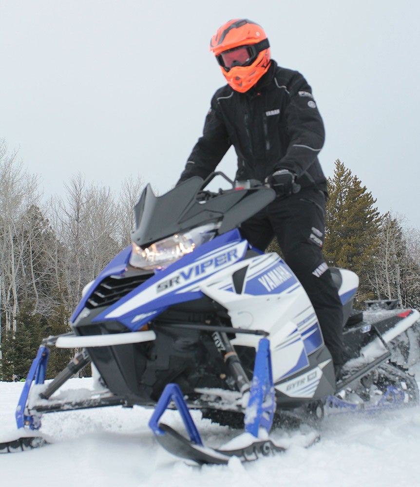 2017 Yamaha Viper X-TX SE 141 Action Front