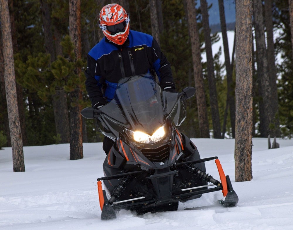 2017 Yamaha Viper S-TX 146 Action Front