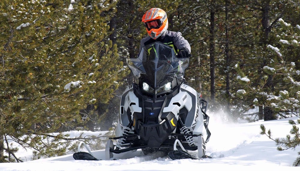 2018 Polaris 800 Titan SP 155 Head On