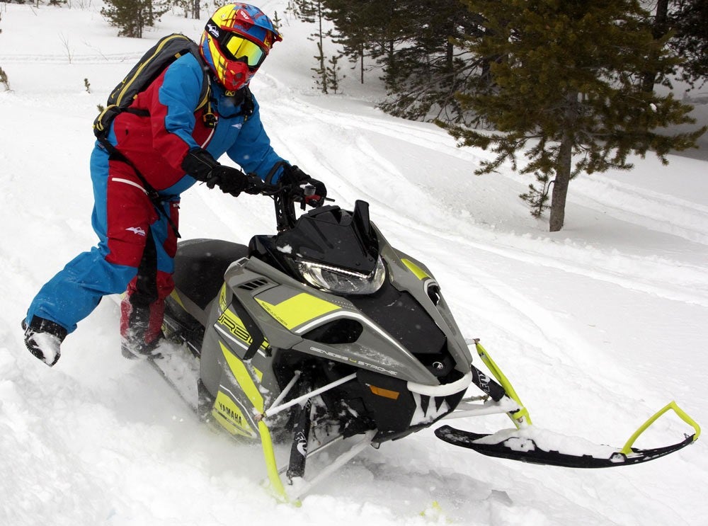 2018 Yamaha Sidewinder B-TX Ski Stance