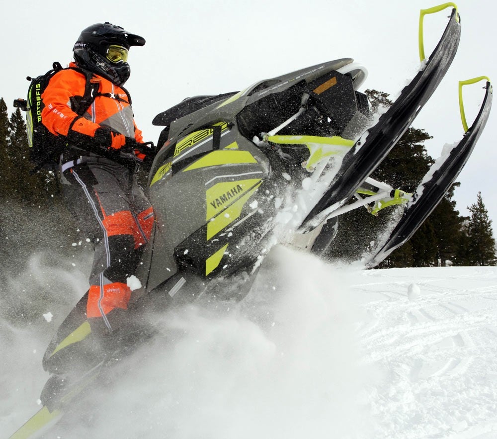 2018 Yamaha Sidewinder B-TX Skis Up