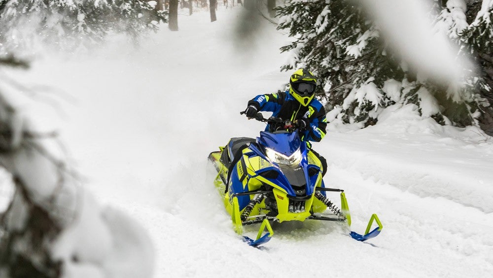 2019 Yamaha Sidewinder L-TX LE Action