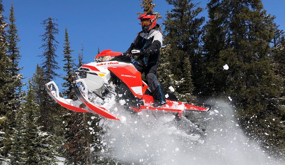 2020 Ski-Doo Summit X Expert Action 3