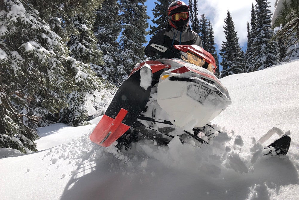 2020 Ski-Doo Summit X Expert Action 9