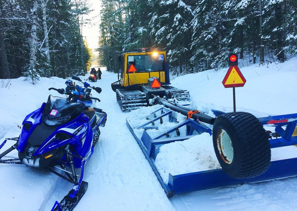 South Algonquin Snowmobiling