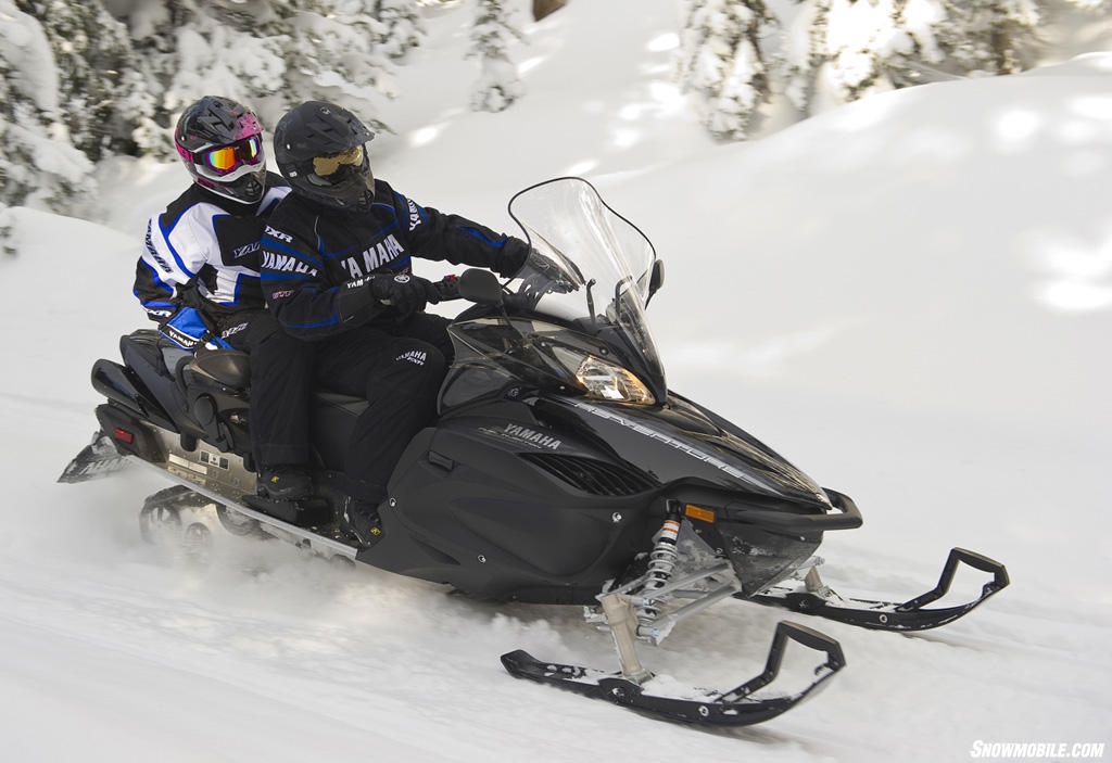 2012 Yamaha Venture GT Action