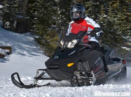 A mid-height windscreen protects the rider.