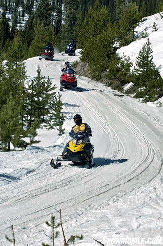 Ontario Snowmobile Destinations 01