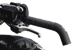 Trail riders can get a real grip with Yamaha’s nicely contoured hooked bars.