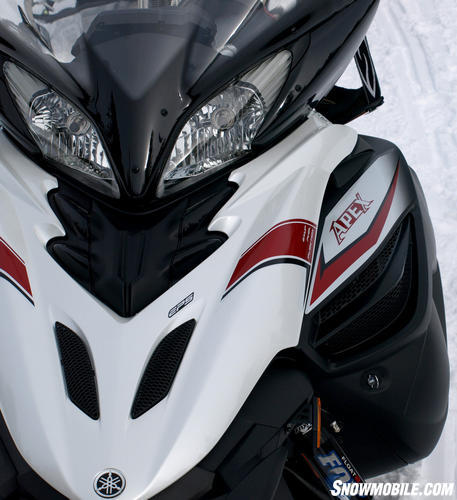 2013 Yamaha Apex SE headlights