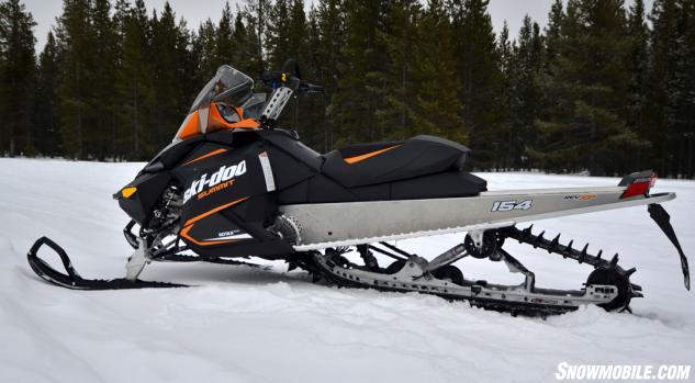 2014 Ski-Doo Summit Sport 800R Profile