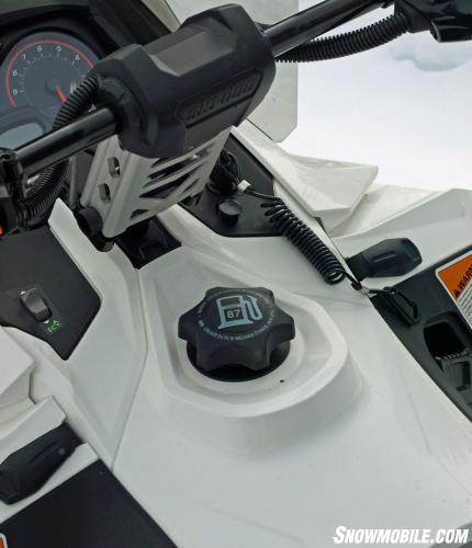 2014 Ski-Doo Expedition Sport ACE 900 Cockpit