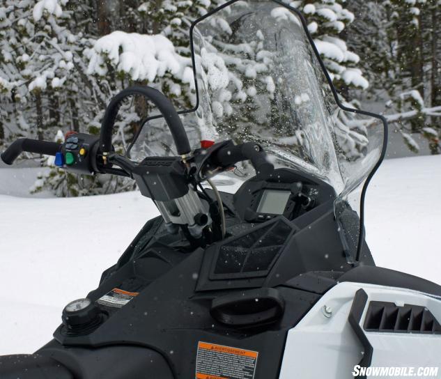 2015 Polaris 600 Indy Voyageur 144 Cockpit