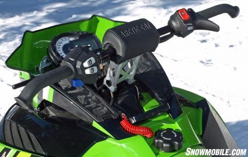 2016 Arctic Cat ZR 8000 RR Controls