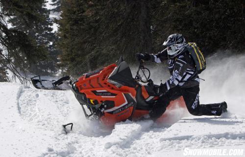 2016 Polaris 800 SKS 155 Action Carving