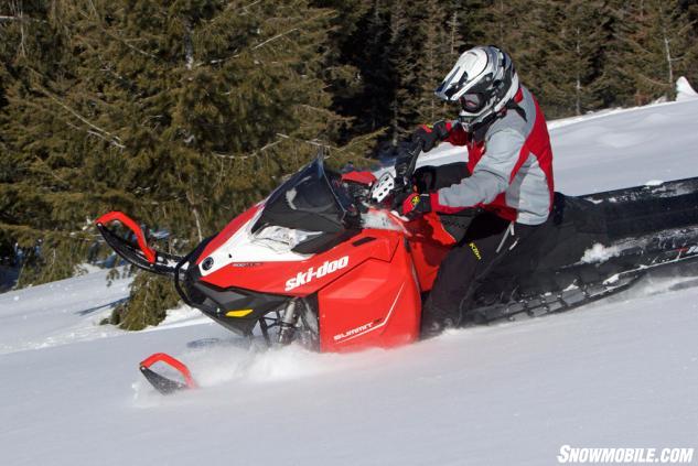 2016 Ski-Doo Summit SP T3 Action Left