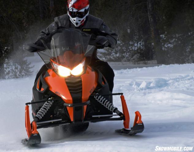 2016 Arctic Cat CrossTour Action Front