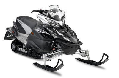 Yamaha’s top line Vector LTX GT comes with clicker adjustable shocks and black with silver styling.