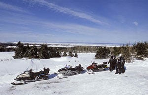 Snowmobiling alive in Quebec despite fight over land use