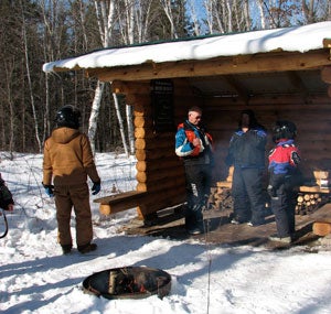 A warming fire and three-sided trailside rest stop offered a chance for veterans and their hosts to chat trailside.